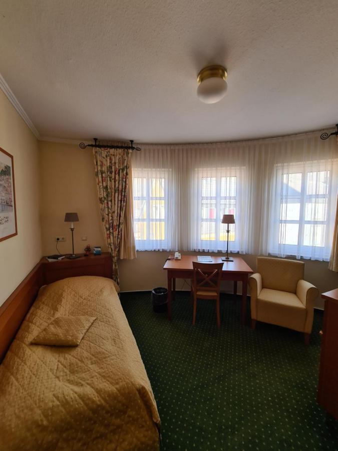 Hotel Zur Post Waldbreitbach Kültér fotó