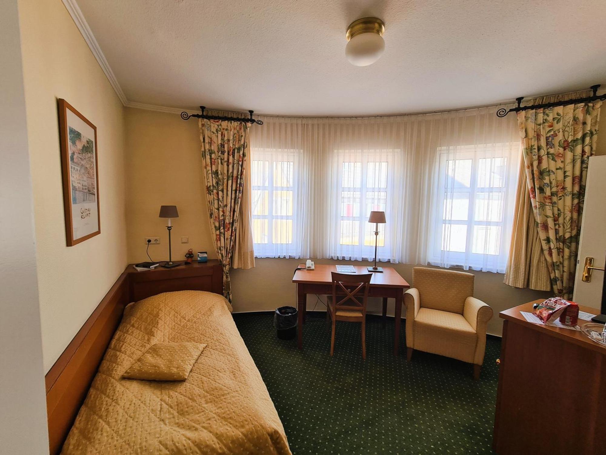 Hotel Zur Post Waldbreitbach Kültér fotó