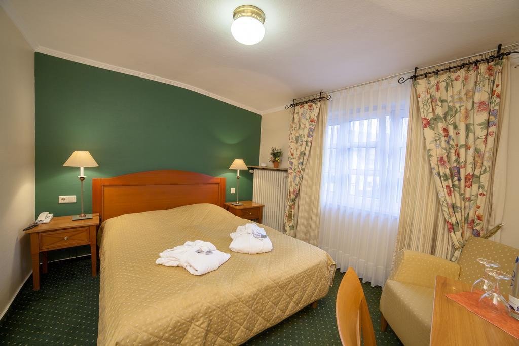 Hotel Zur Post Waldbreitbach Kültér fotó