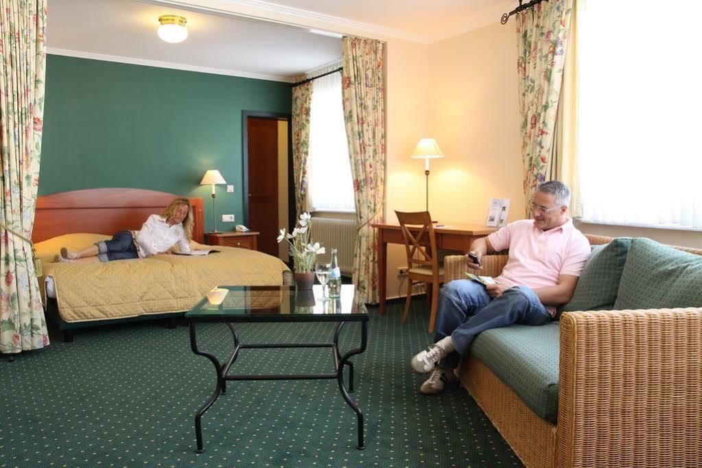 Hotel Zur Post Waldbreitbach Kültér fotó