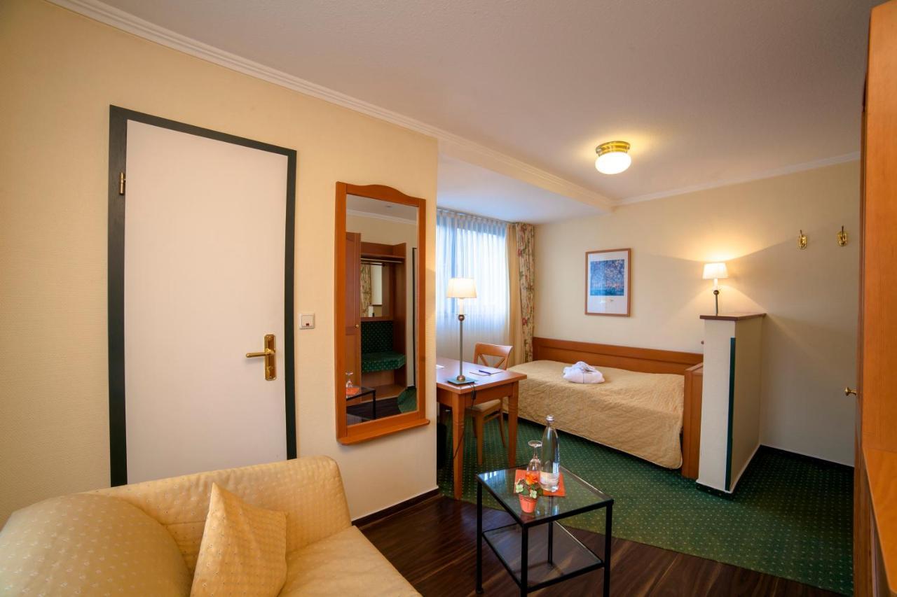Hotel Zur Post Waldbreitbach Kültér fotó
